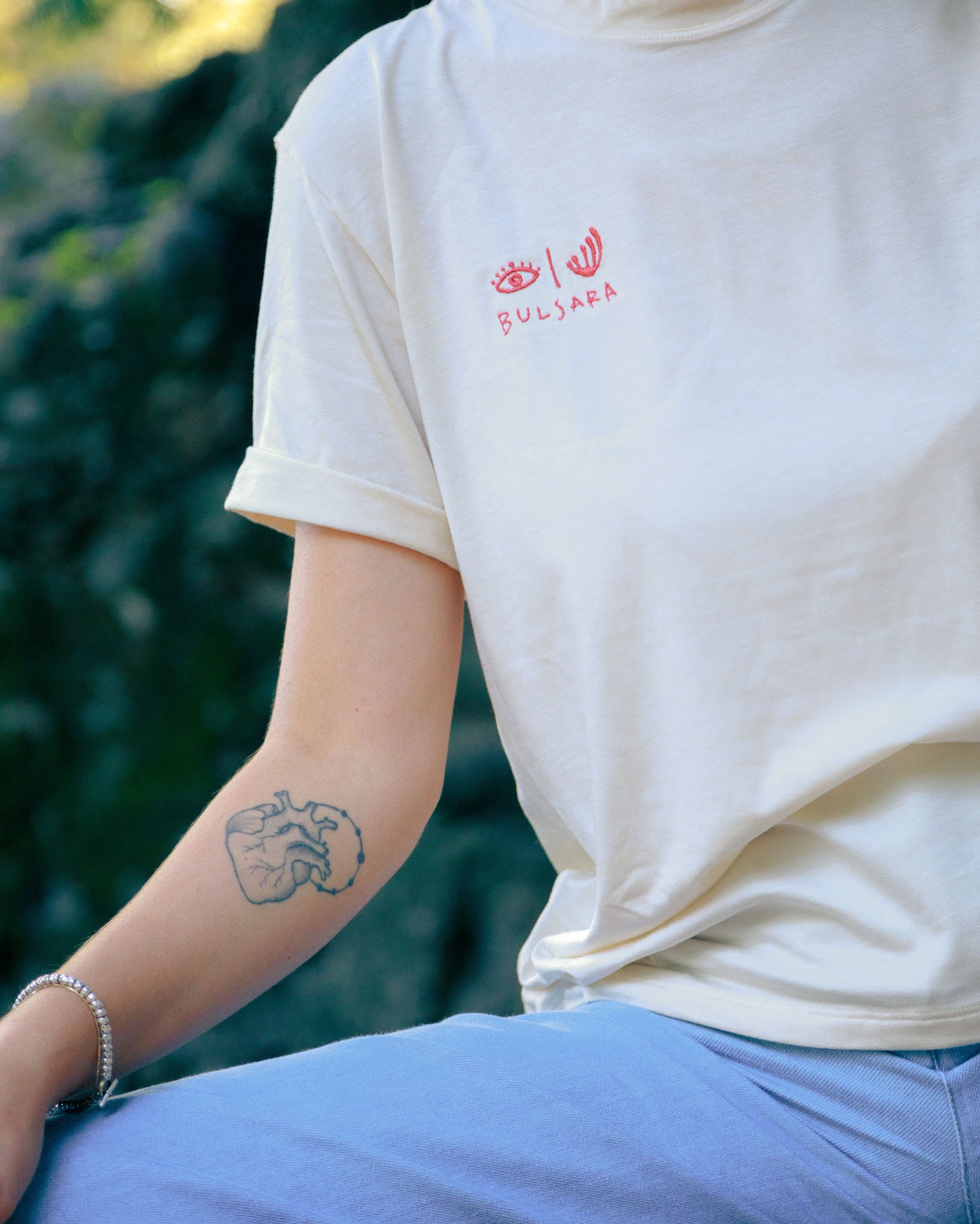 Embroidery Creamy Tee