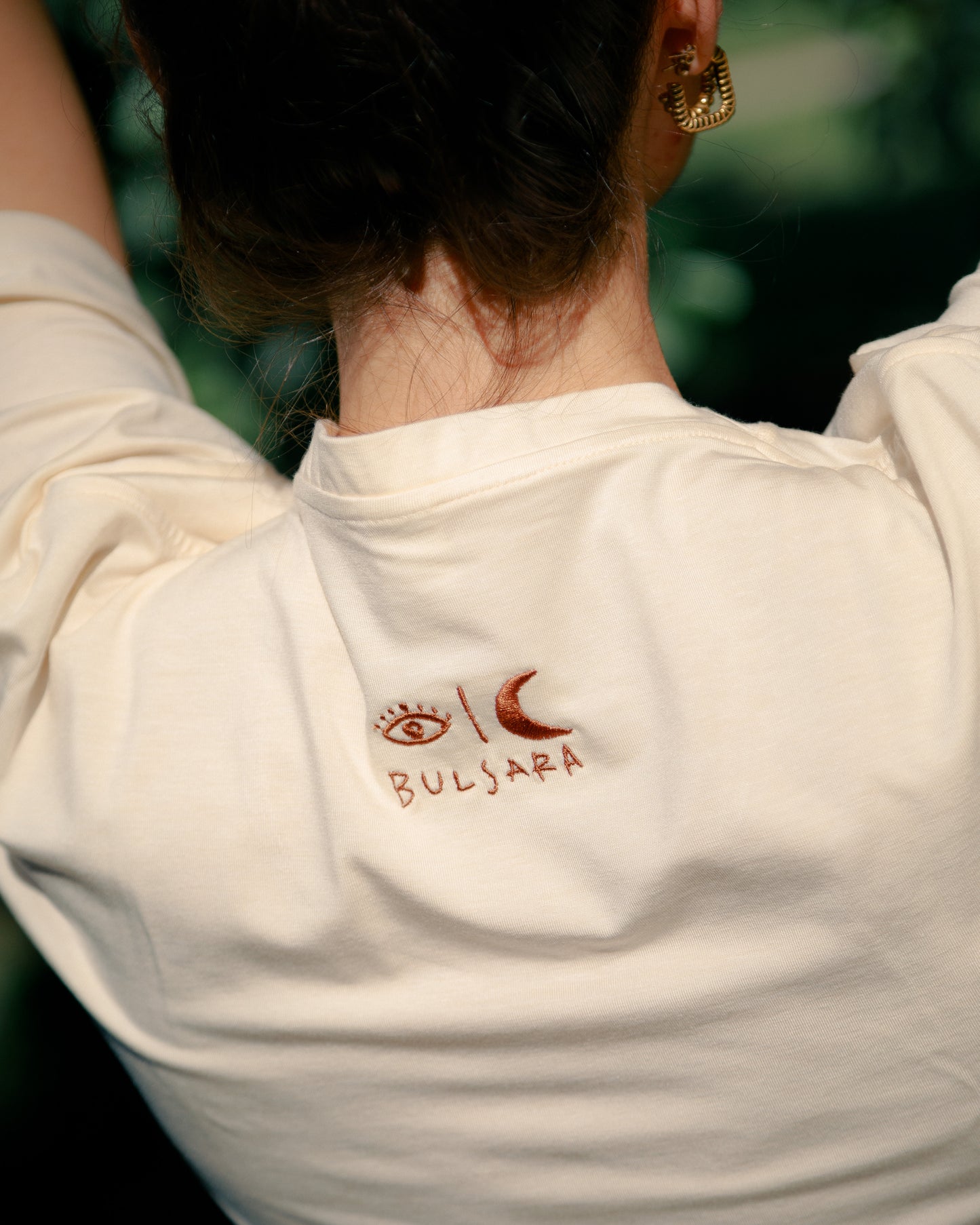 Embroidery Creamy Tee