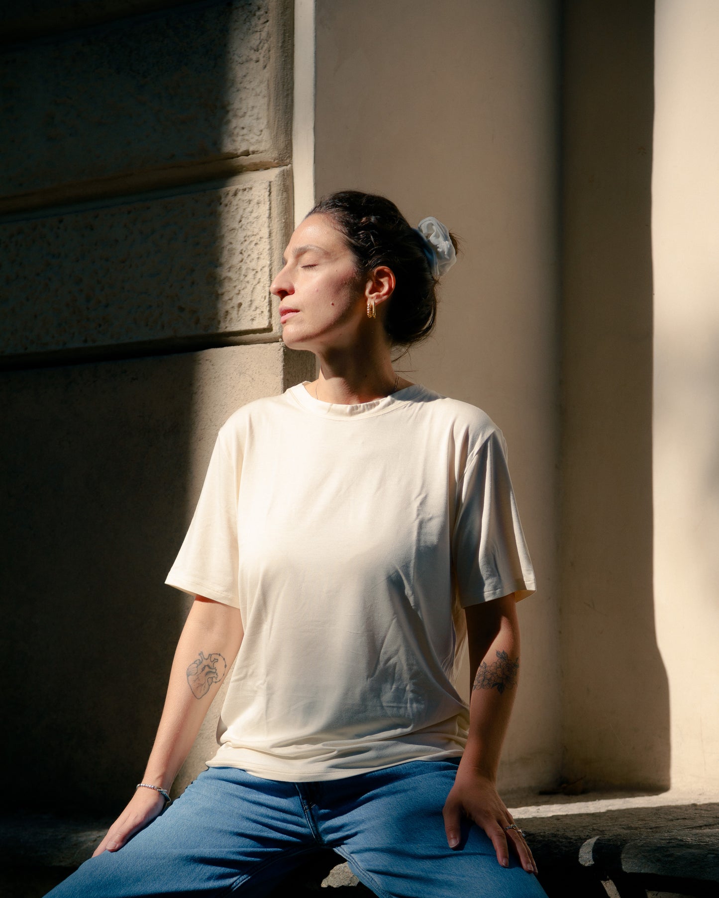 Embroidery Creamy Tee